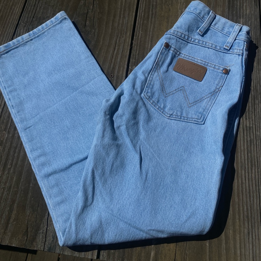 Womens wrangler cowboy cut jeans